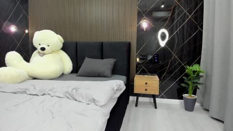 Snapshot of braxiboy chatting on 12/29/24, 12:55 Brax online show from 12/29/24, 12:55