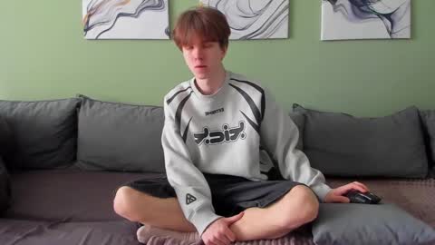 Snapshot of braxiboy chatting on 03/01/25, 09:40 Brax online show from 03/01/25, 09:40