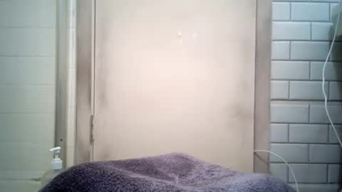 hard like rock online show from 09/18/25, 09:39