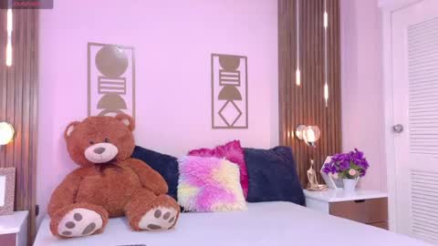 Bree  online show from 04/18/26, 01:59