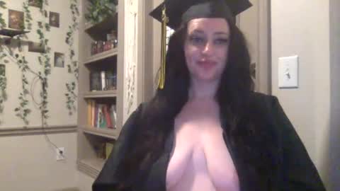 Snapshot of breebree92 chatting on 06/20/26, 02:25 breebree92 online show from 06/20/26, 02:25