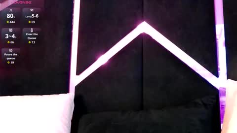 Zeline online show from 12/15/25, 06:01