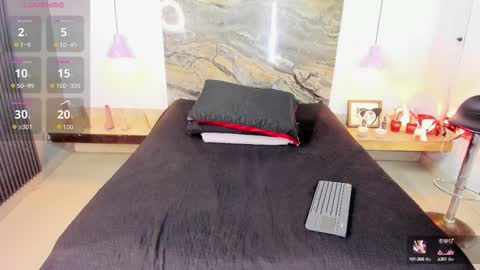 brenda_maz_ online show from 09/23/25, 11:46