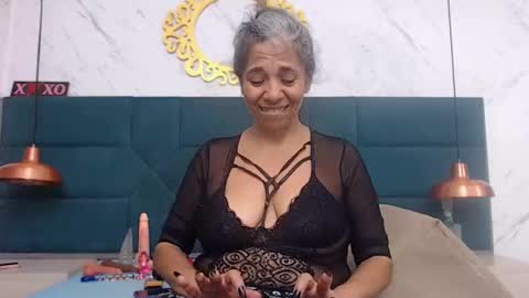 BRENDA VELASQUEZ online show from 11/29/25, 09:29