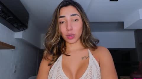 brendaaguerra online show from 01/02/25, 08:17