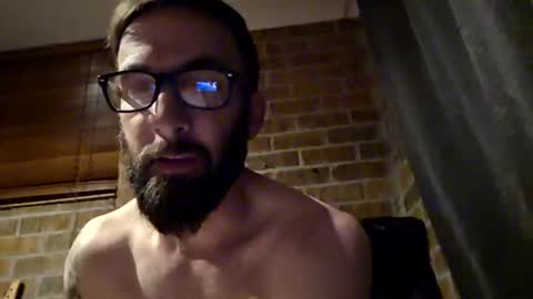 Snapshot of brenno95 chatting on 07/11/26, 10:18 brenno95 online show from 07/11/26, 10:18