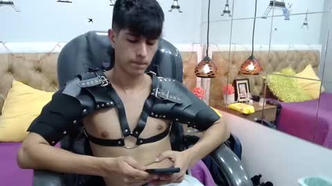 Snapshot of brent18_ chatting on 02/19/25, 12:46 Esteban online show from 02/19/25, 12:46