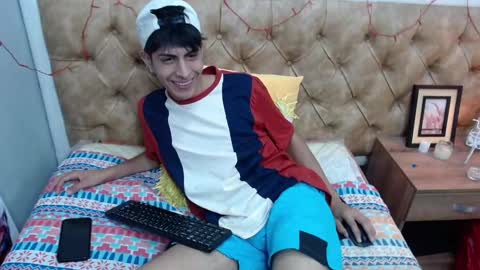 Snapshot of brent18_ chatting on 02/27/25, 04:20 Esteban online show from 02/27/25, 04:20