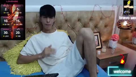 Snapshot of brent18_ chatting on 03/03/25, 02:47 Esteban online show from 03/03/25, 02:47