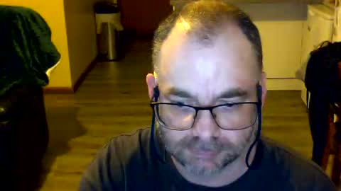 Snapshot of bretth44 chatting on 06/16/26, 06:27 bretth44 online show from 06/16/26, 06:27