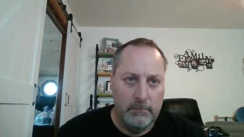 Snapshot of brettsky chatting on 03/01/25, 02:55 hey online show from 03/01/25, 02:55