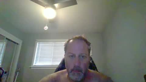 Snapshot of brettsky chatting on 06/07/26, 03:27 hey online show from 06/07/26, 03:27