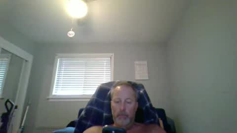 Snapshot of brettsky chatting on 06/23/26, 08:18 hey online show from 06/23/26, 08:18