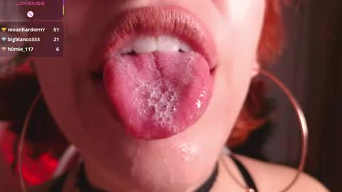 Snapshot of bri_von_dhara_ chatting on 04/24/26, 04:15 Bri online show from 04/24/26, 04:15