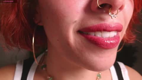 Snapshot of bri_von_dhara_ chatting on 04/26/26, 01:47 Bri online show from 04/26/26, 01:47