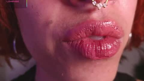 Snapshot of bri_von_dhara_ chatting on 05/12/26, 12:41 Bri online show from 05/12/26, 12:41