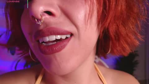 Snapshot of bri_von_dhara_ chatting on 05/17/26, 11:06 Bri online show from 05/17/26, 11:06
