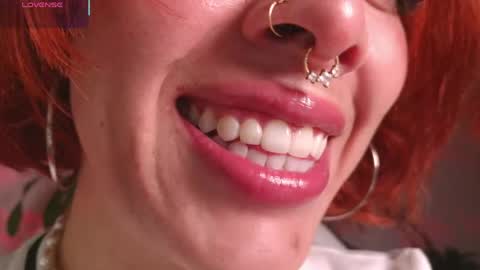 Snapshot of bri_von_dhara_ chatting on 05/22/26, 11:43 Bri online show from 05/22/26, 11:43