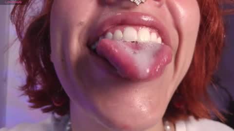 Snapshot of bri_von_dhara_ chatting on 05/25/26, 02:56 Bri online show from 05/25/26, 02:56