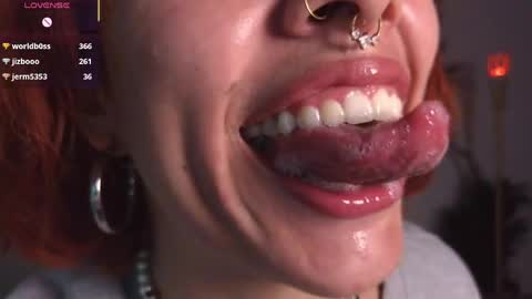 Snapshot of bri_von_dhara_ chatting on 05/27/26, 02:19 Bri online show from 05/27/26, 02:19