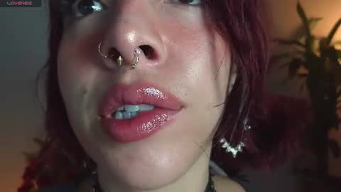Snapshot of bri_von_dhara_ chatting on 07/17/26, 11:39 Bri online show from 07/17/26, 11:39