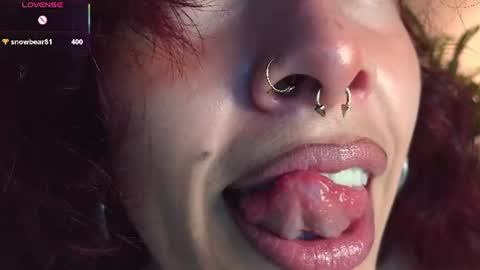 Snapshot of bri_von_dhara_ chatting on 07/24/26, 12:19 Bri online show from 07/24/26, 12:19