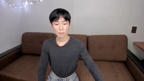 Snapshot of brian_stars chatting on 01/30/25, 02:47 Brian boy online show from 01/30/25, 02:47