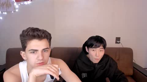 Snapshot of brian_stars chatting on 02/08/25, 11:02 Brian boy online show from 02/08/25, 11:02