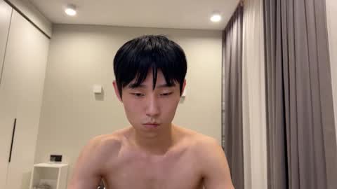 Snapshot of brian_stars chatting on 02/11/25, 05:40 Brian boy online show from 02/11/25, 05:40