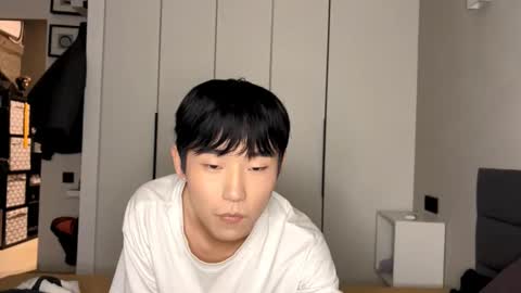 Snapshot of brian_stars chatting on 02/17/25, 04:15 Brian boy online show from 02/17/25, 04:15