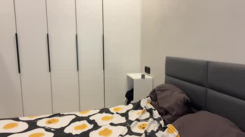 Snapshot of brian_stars chatting on 02/22/25, 12:08 Brian boy online show from 02/22/25, 12:08