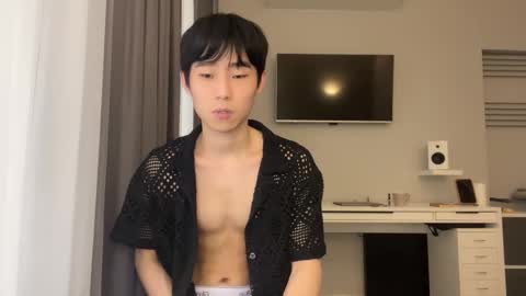 Snapshot of brian_stars chatting on 03/02/25, 11:50 Brian boy online show from 03/02/25, 11:50