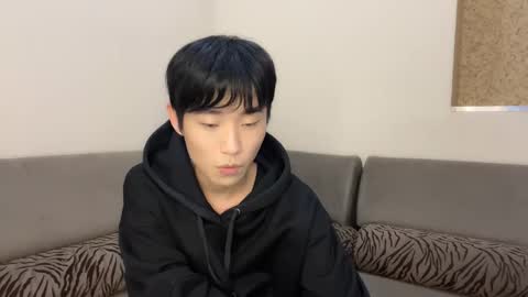 Snapshot of brian_stars chatting on 03/12/25, 11:31 Brian boy online show from 03/12/25, 11:31