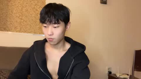 Snapshot of brian_stars chatting on 10/14/25, 11:33 Brian boy online show from 10/14/25, 11:33