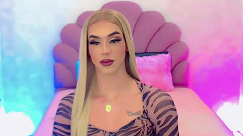 BRIANA online show from 02/03/25, 07:29