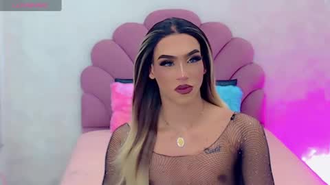 BRIANA online show from 02/11/25, 05:16