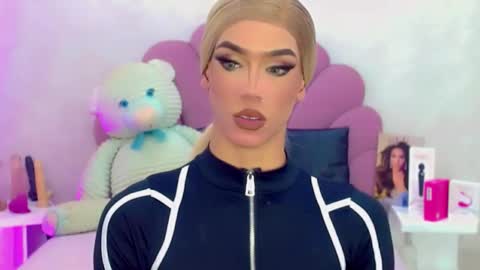 BRIANA online show from 03/22/26, 05:16