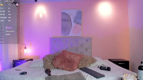 BRIANA online show from 03/27/26, 07:46