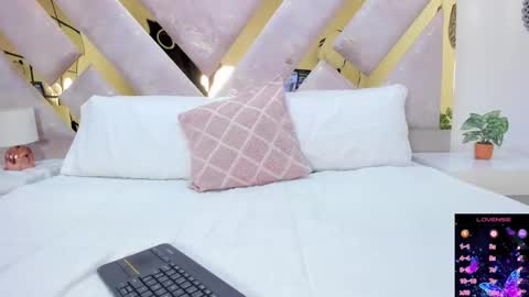 Brianna  online show from 09/12/25, 12:38