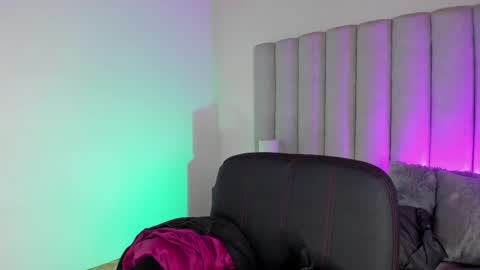 Snapshot of briannajackson_ chatting on 02/17/25, 02:37 brianna online show from 02/17/25, 02:37