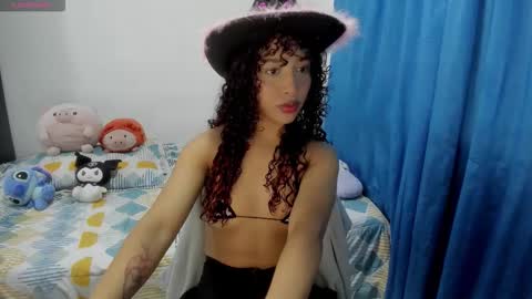 Snapshot of briar_05 chatting on 10/13/25, 08:53 Briar online show from 10/13/25, 08:53