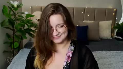 Snapshot of briarwynn chatting on 07/30/26, 05:56 briarwynn online show from 07/30/26, 05:56
