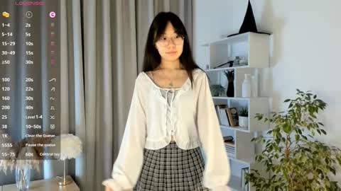 Hanna online show from 10/25/25, 01:13