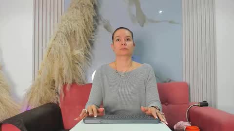    online show from 02/15/26, 11:52