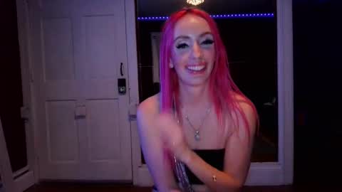 Snapshot of brierose chatting on 12/10/24, 02:27 Aubrie online show from 12/10/24, 02:27