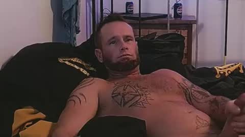 Snapshot of briggssy chatting on 12/13/24, 02:38 Fucking yummy online show from 12/13/24, 02:38