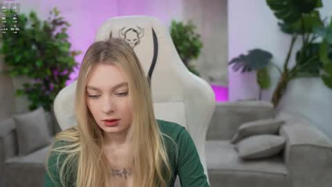 Diamonds Girls online show from 03/11/25, 07:37