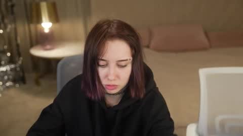 Diamonds Girls online show from 10/06/25, 06:00