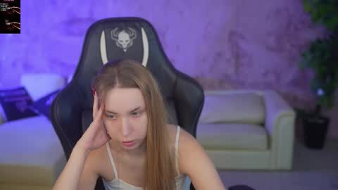 Diamonds Girls online show from 10/20/25, 11:16