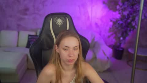 Diamonds Girls online show from 11/16/25, 11:43